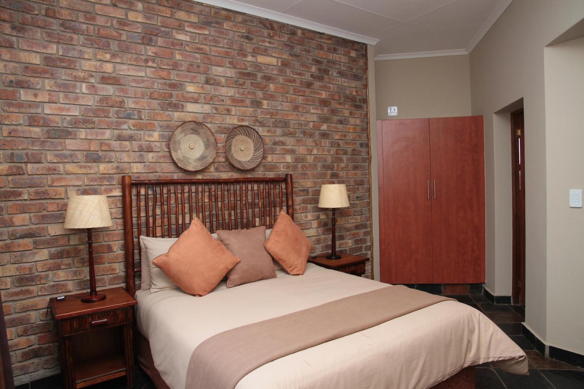 Sondela Nature Reserve&Spa Chalets Bela-Bela Bagian luar foto