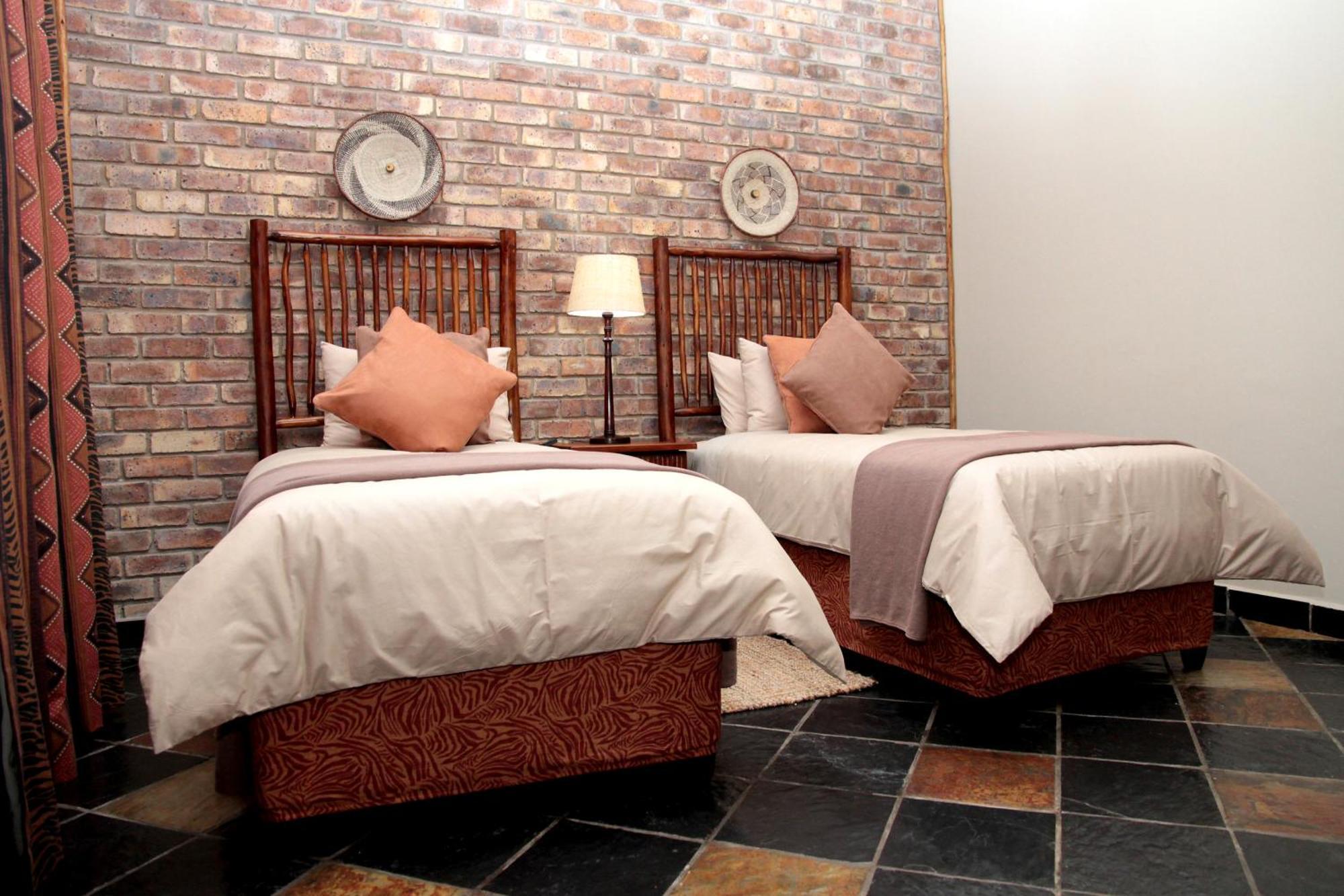 Sondela Nature Reserve&Spa Chalets Bela-Bela Bagian luar foto